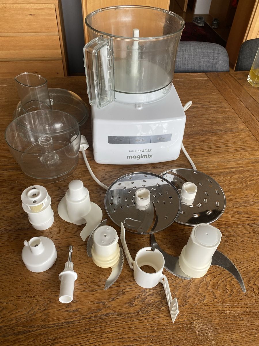 Magimix Elettrodomestici da cucina: Magimix White 4200 – Usato da Nendeln venduto da PrincessLeeza