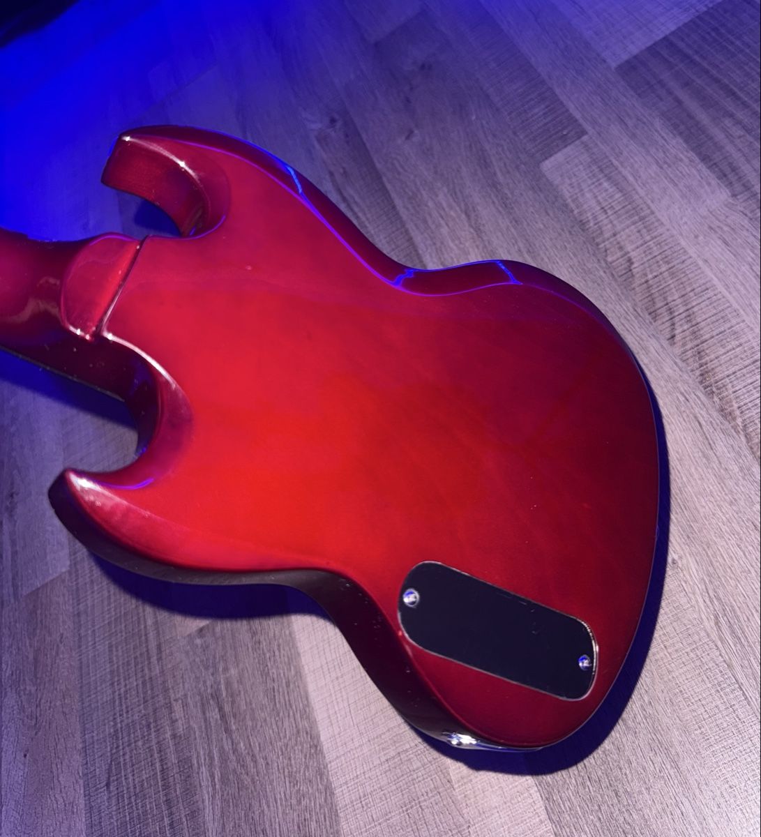 Harley Benton Strumenti musicali: Elektrische Harley Belton Ukulele + Stimmgerät – Nuovo (secondo la descrizione) da Rorschach venduto da man_kk2w 2