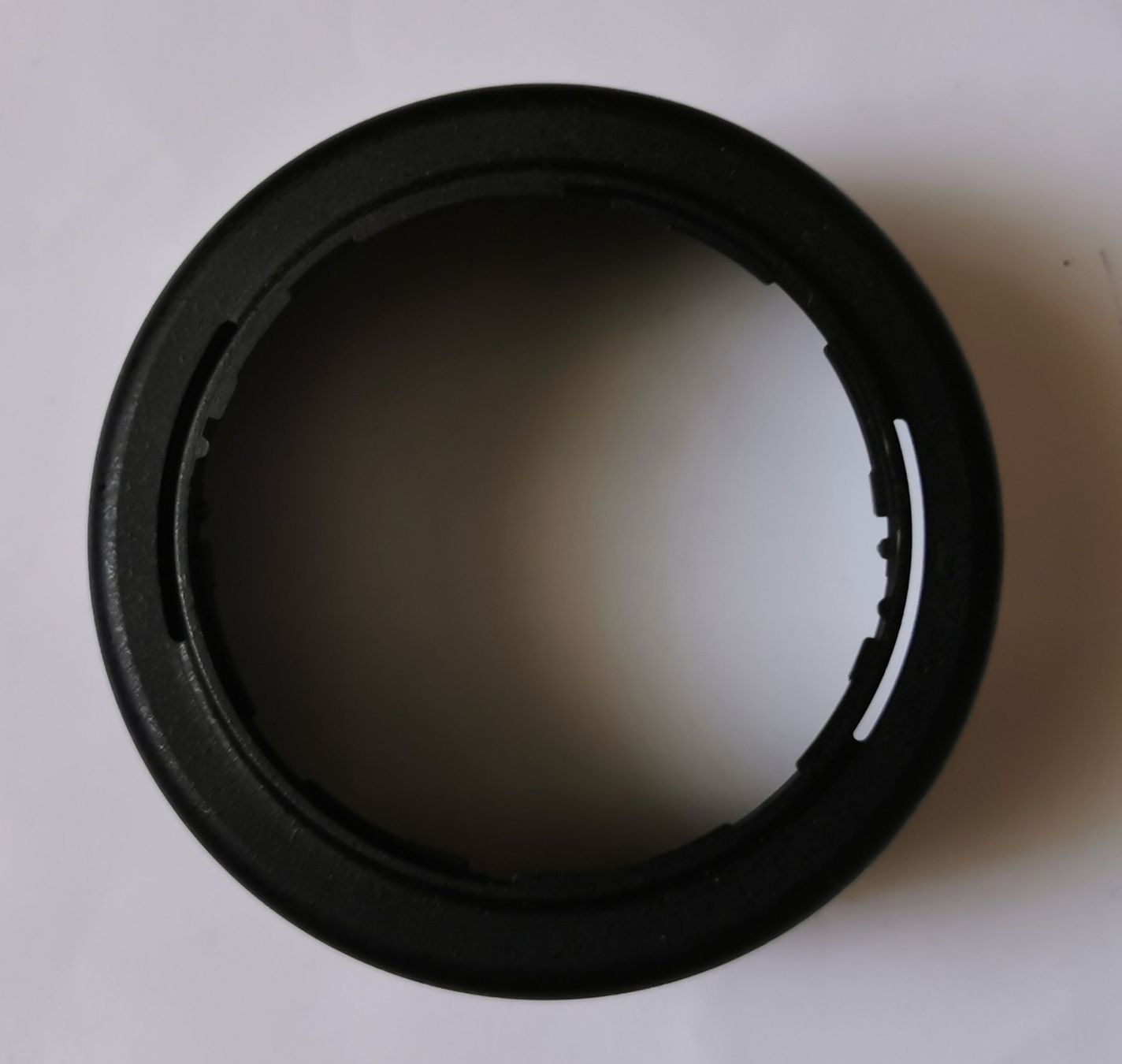 Nikon Objektive: Nikon HB-37 Sonnenblende – Gebraucht aus Birsfelden von dsc_f8gx 1