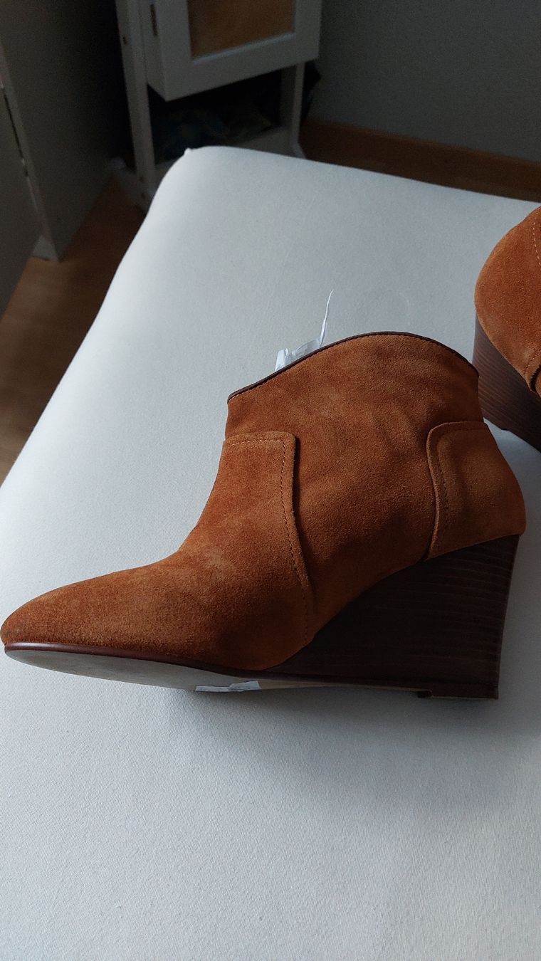 Massimo Dutti Chaussures femmes: Schuhe,  Massimo dutti,  Gr 39 – D'occasion à Thun par Alexanna 1