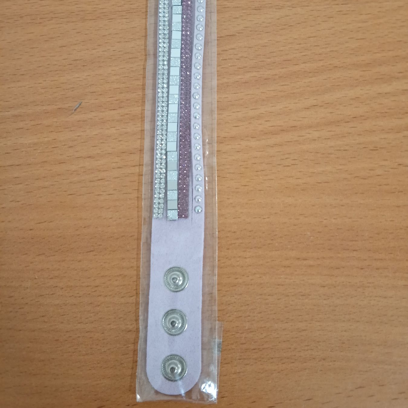 Ketten: Halsband mit Strasssteinen neuwertiglila oder beige  – Neu und originalverpackt aus Winterthur von pjuma01 4