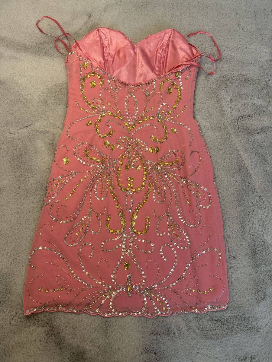 Robes: Kleid – Neuf (Voir description) à Emmenbrücke par sa.ra 2