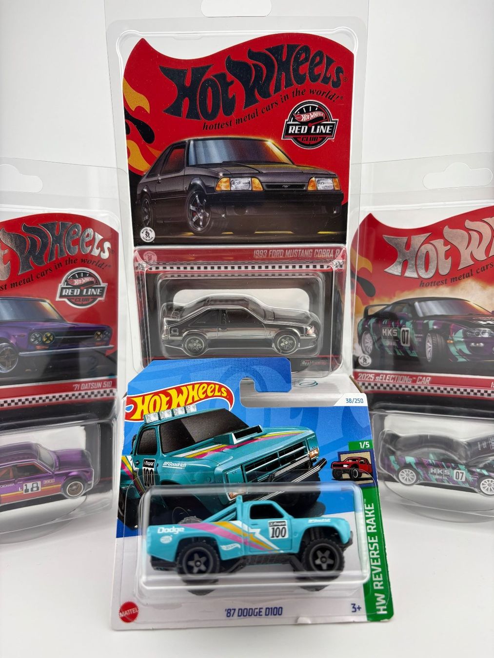Hot Wheels Modellini d'auto: Hot Wheels 87 Dodge D100 - 2024 - 38/250 – Nuovo e nell'imballaggio originale da Flawil venduto da HeisseReifen