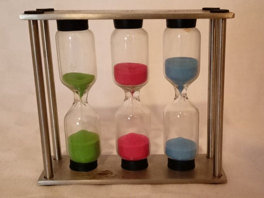 Dreifach-Sanduhr Aus Holz - 1+3+5 & 3+5+7 Minuten Zeitmanagement