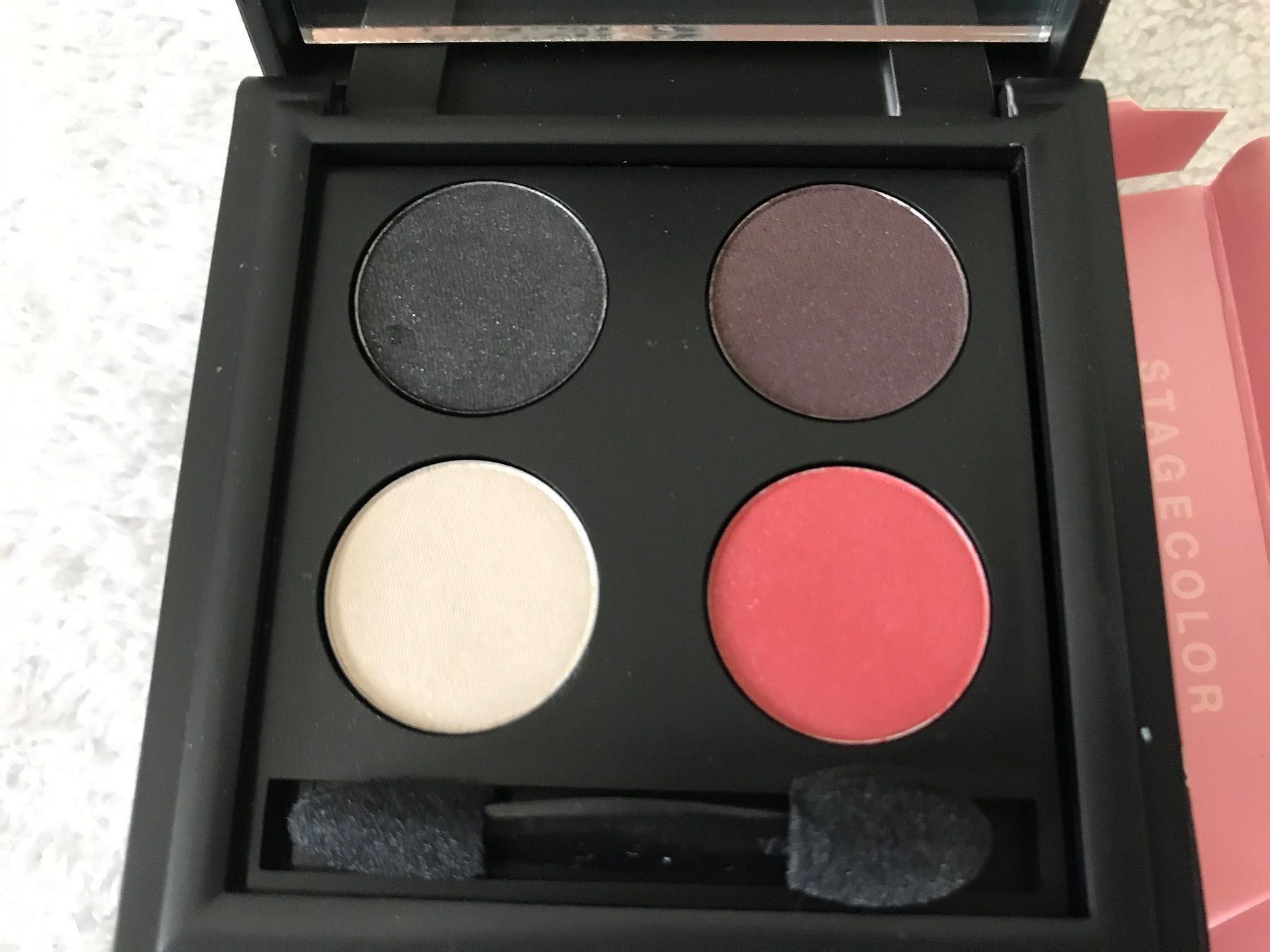 Maquillage: Lidschatten – Neuf avec emballage d'origine à Arlesheim par leyRum4.5