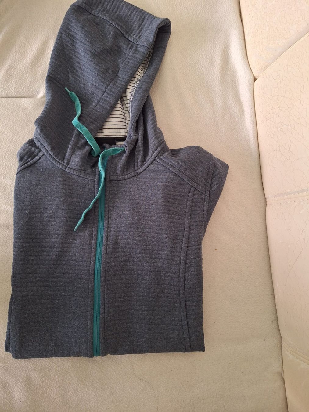Maglioni & Felpe: Tolle Hoodie & Zipper "M" – Nuovo (secondo la descrizione) da Embrach venduto da Alian1 2