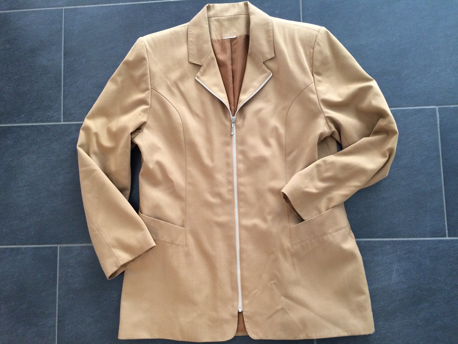Giacche: LÄSSIGE BLAZERJACKE 42 CAMEL-FARBIG – Usato da thierachern venduto da Styl