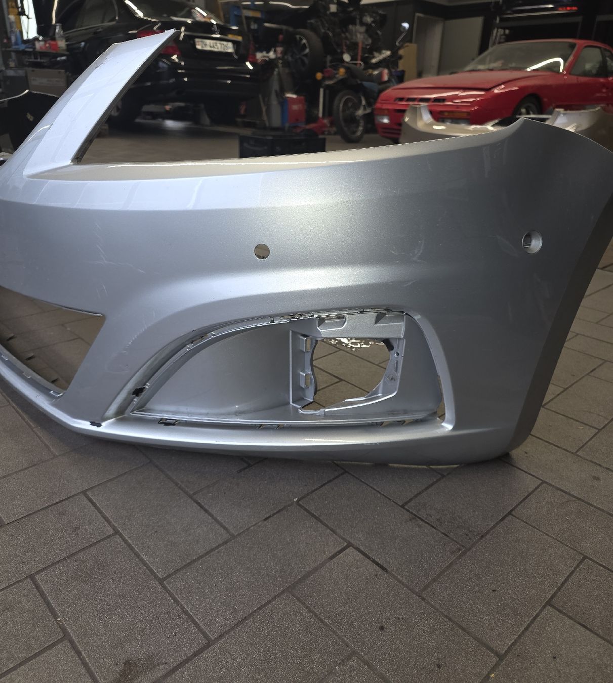 Seat Tutti pezzi di ricambio auto: Seat Alhambra Frontstosstange – Usato da Untersiggenthal venduto da toldizsolt 2