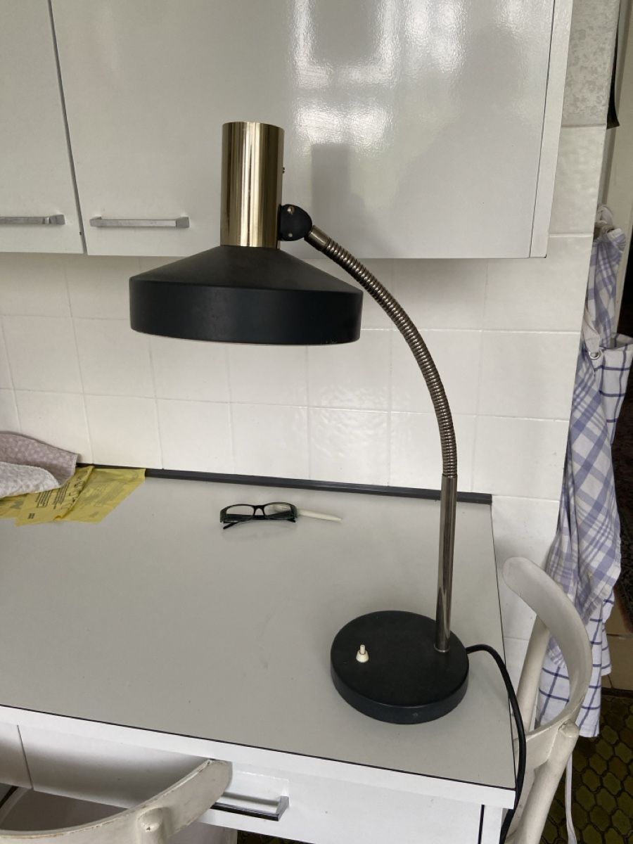 Kaiser Lampade: Kaiser Leuchten Tischlampe – Usato da Oberwil BL venduto da hr237