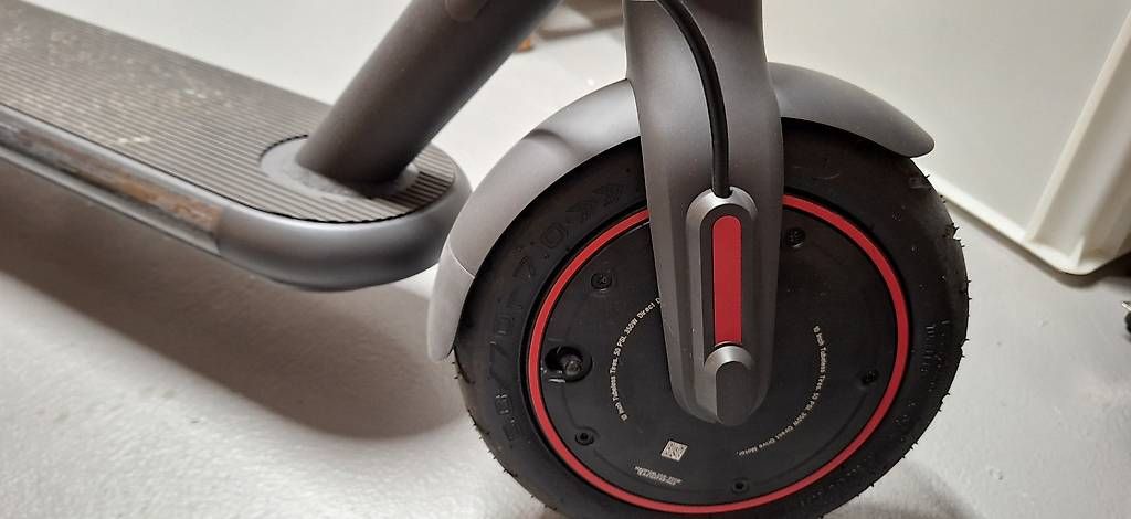 Elektromobile: Xiaomi eScooter 4 Pro Swiss Edition – Gebraucht aus Fischbach-Göslikon von ivobm 2