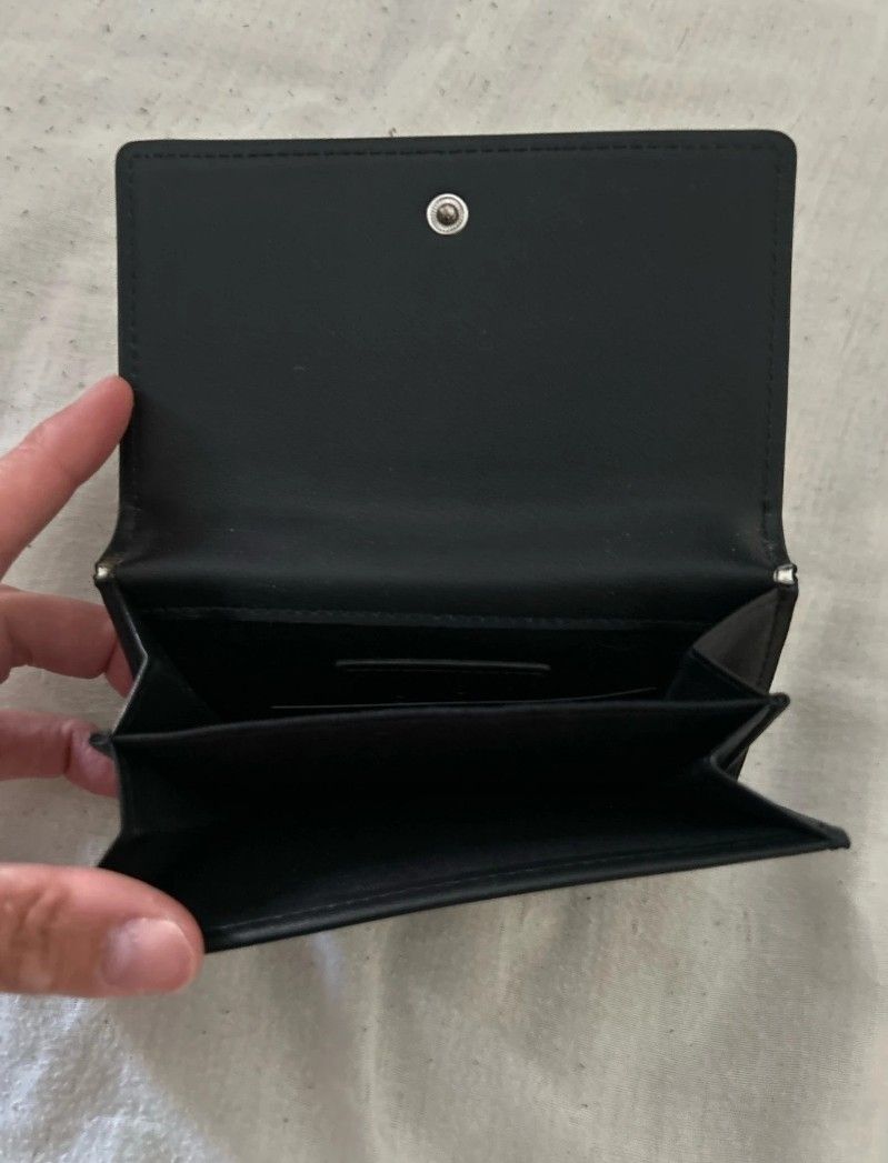 Karl Lagerfeld Portafogli: Portefeuille Karl Lagerfeld noir logo KL comme neuf – Usato da Troistorrents venduto da ami_mzq5 1