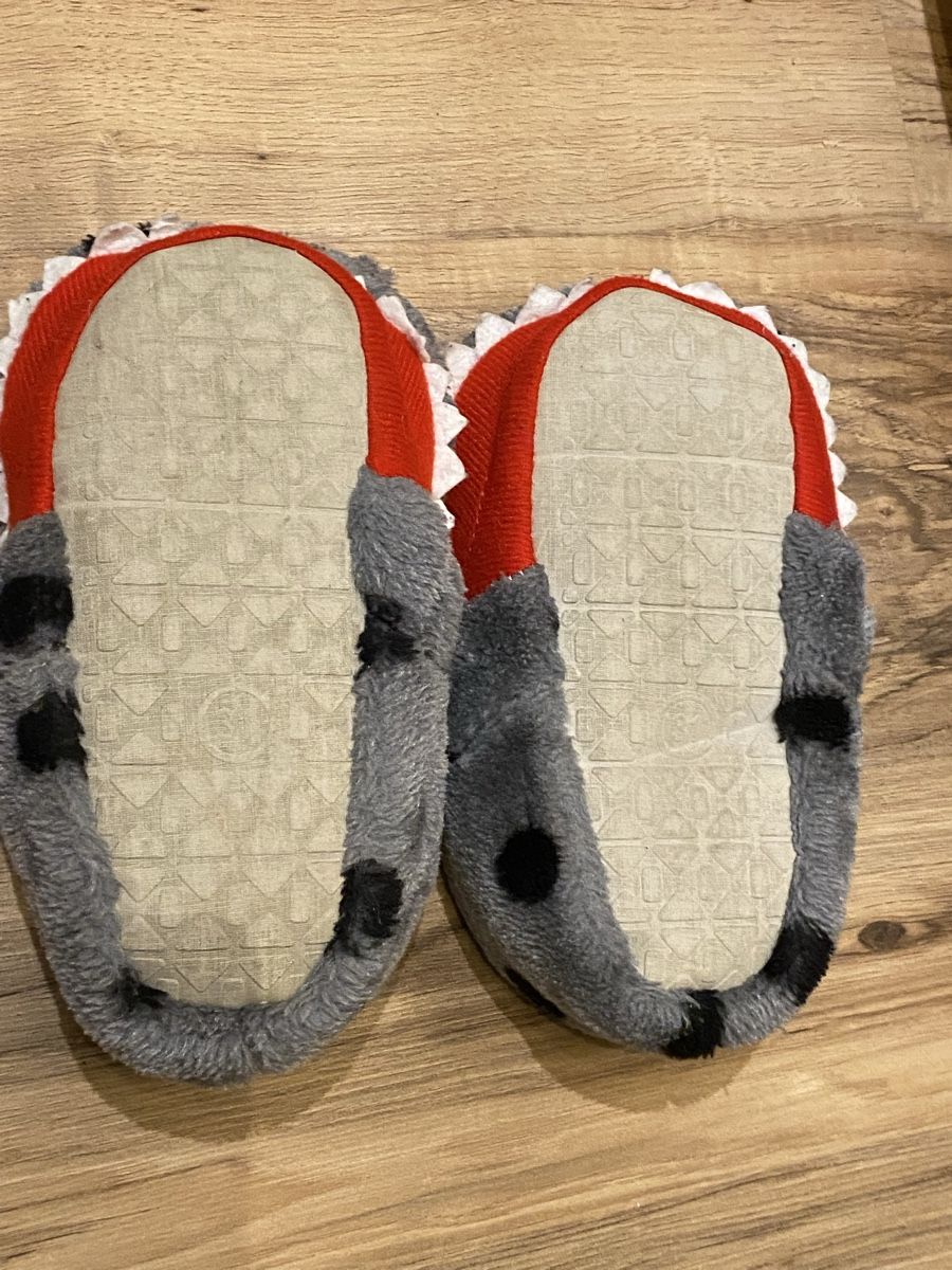 Scarpe per ragazzi: Monster Hausschuhe Grösse 31 – Usato da Grasswil venduto da pp7830 3