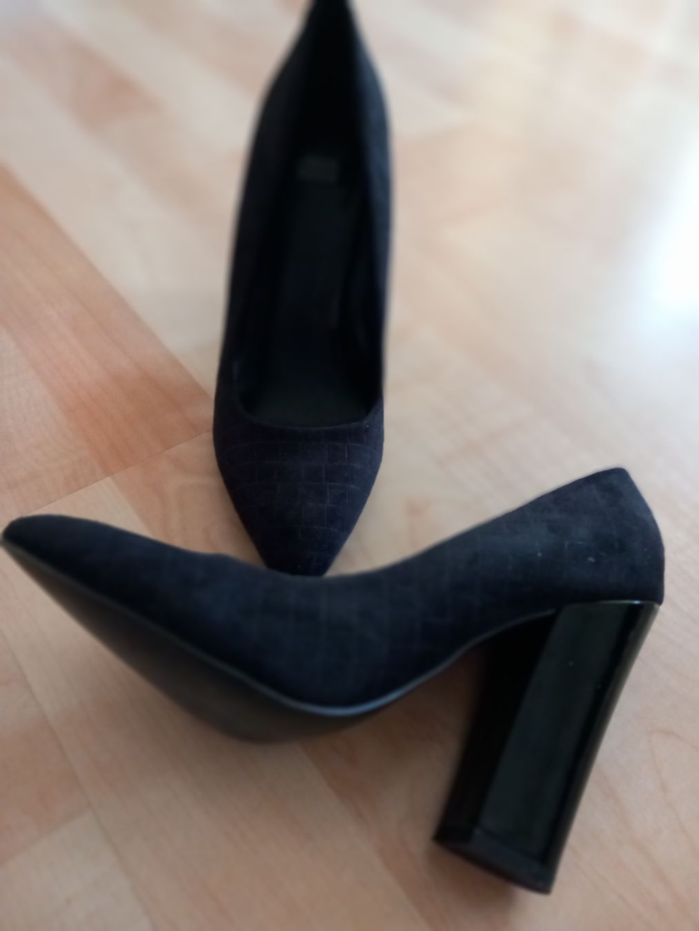 Scarpe da donna: Pumps, schwarz, Gr. 36 – Usato da Wanzwil venduto da lonelybeachhouse 4