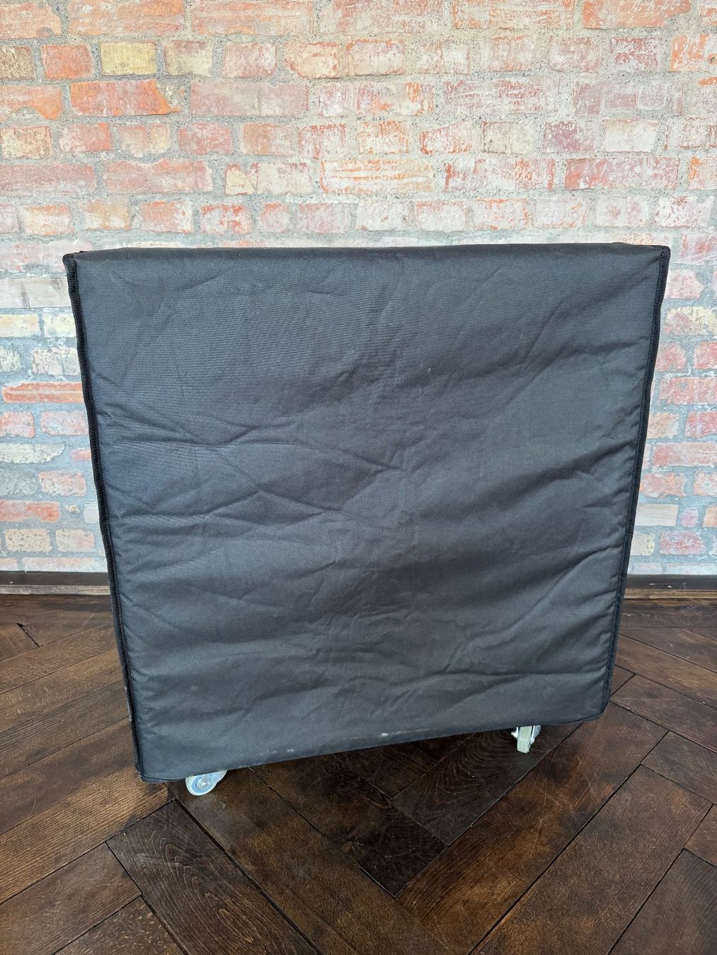Casse acustiche: Bogner 4x12" Closed Back (16Ohm / straight) – Usato da Buchs SG venduto da D1234 5