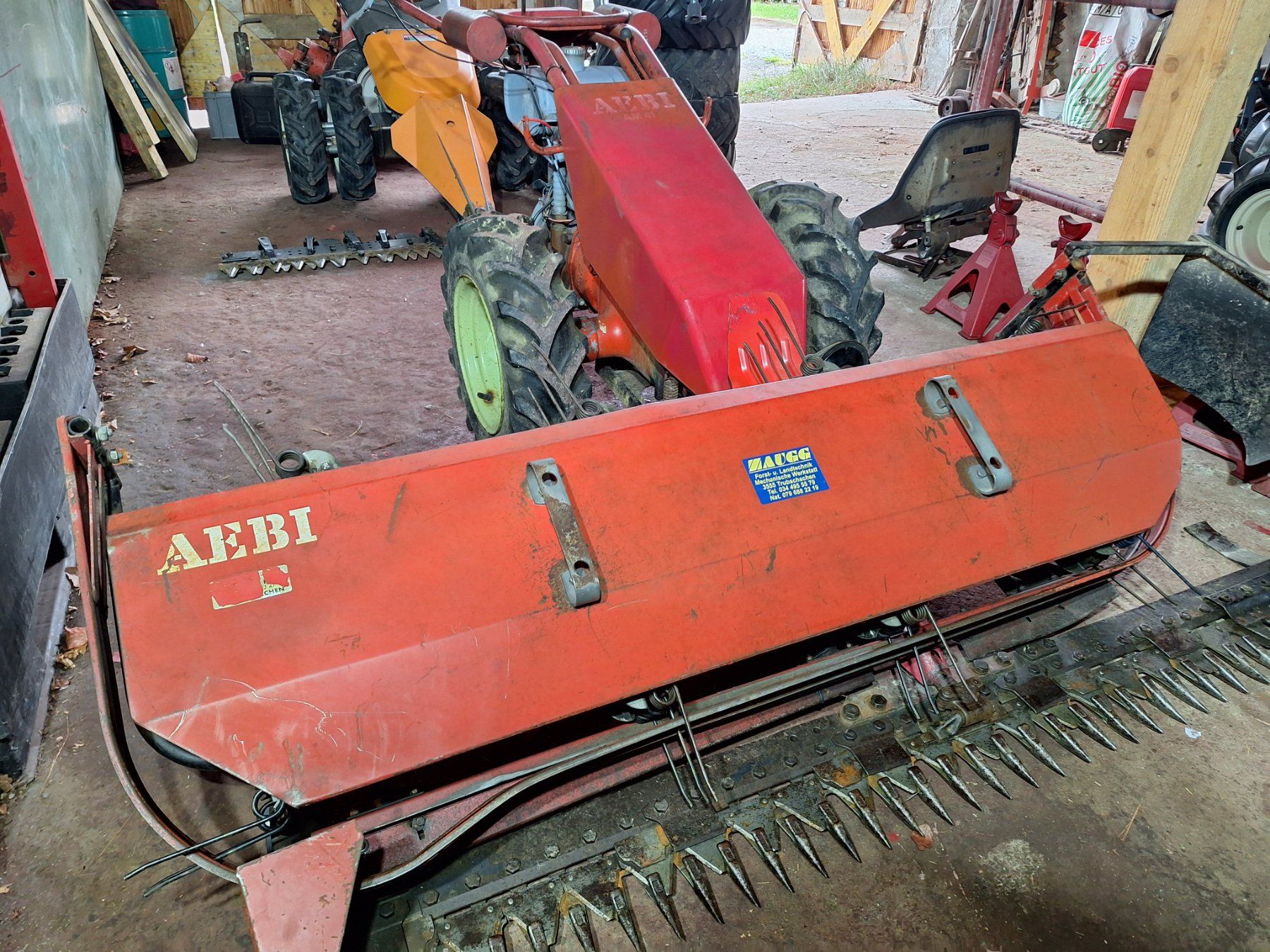 Aebi Tutte le macchine: Aebi Motormäher mit Bandeingraser – Usato da Eptingen venduto da Bobbl1 1
