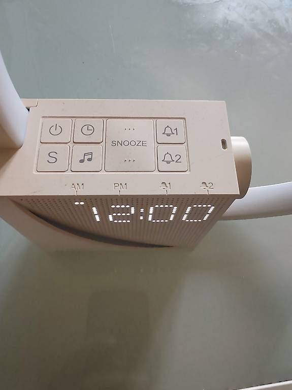 Lampade: Tisch Lampe - Wecker – Usato da Dübendorf venduto da lyd_7gxl 2