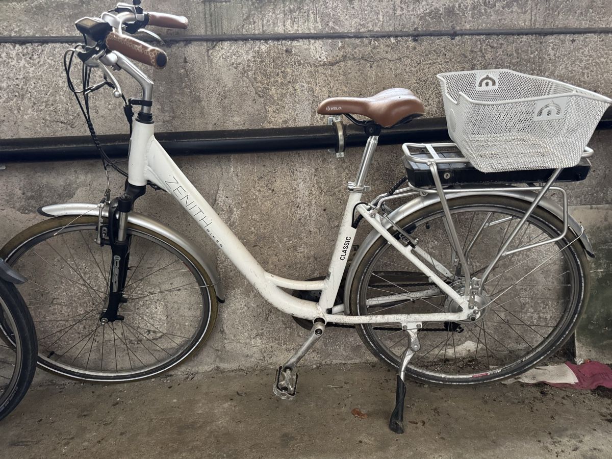 Zenith Bikes Vélos: Zenith Elektrovelo weiss – D'occasion à Schaffhausen par JLots