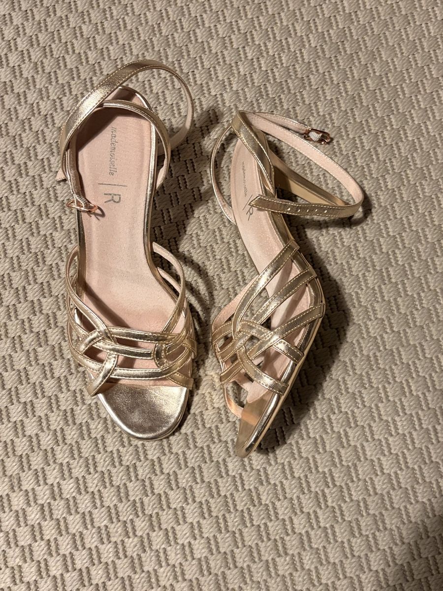 Scarpe da donna: Chaussure à talon rose gold – Usato da Nyon venduto da micasazoo 2