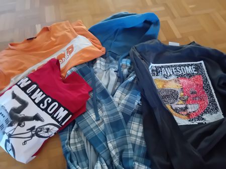 Kleiderpaket Jungen diverse Marken Grösse 146 bis 164 .