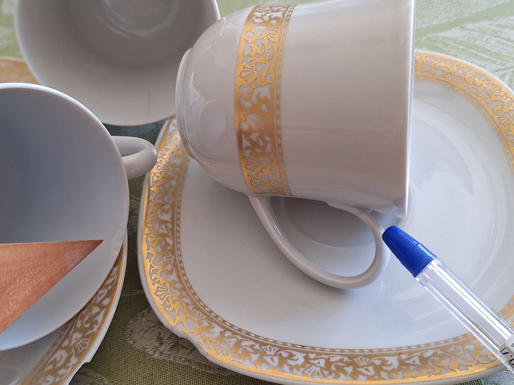Geschirrsets: Kaffee und Tee Geschirrset Langenthal – Gebraucht aus Genolier von Antoine30 7