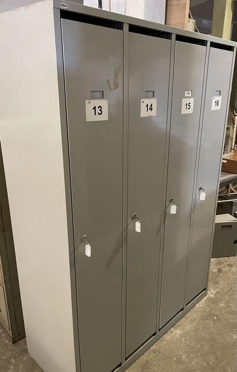 Lista 4er Spint Garderobenschrank Metall Schrank | Kaufen auf Ricardo