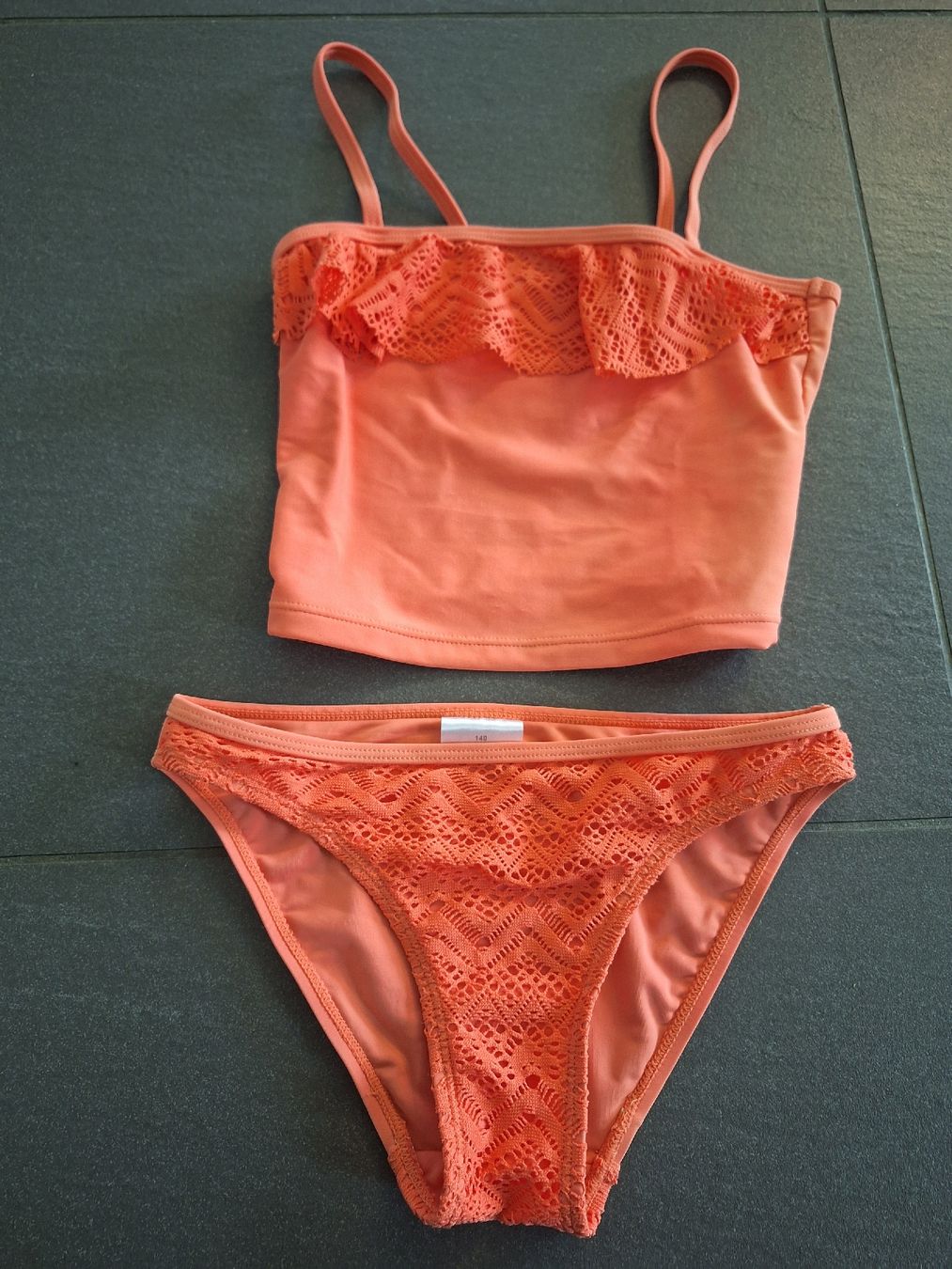 Costumi da bagno & Bikini: Mädchen Bikini Gr. 140 – Usato da Brittnau venduto da Norge77
