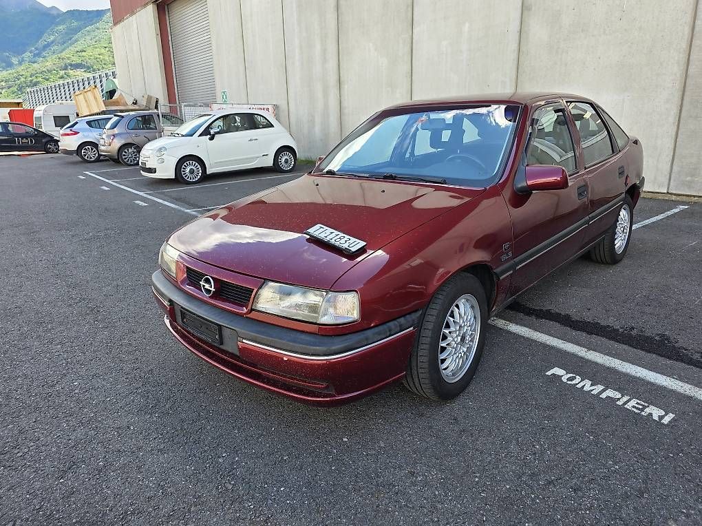 Automobili: Opel Vectra 2.0 cc Automatica A/C – Usato da Cadenazzo venduto da LuismacchineSagl