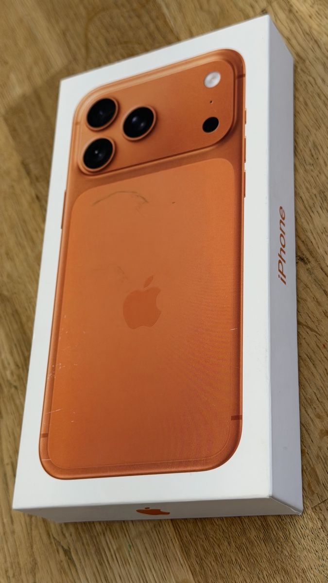Apple Telefoni cellulari / Smartphones: iPhone 17 Pro Max, 512GB, Cosmic Orange - Top Zustand! – Usato da Pieterlen venduto da Witts