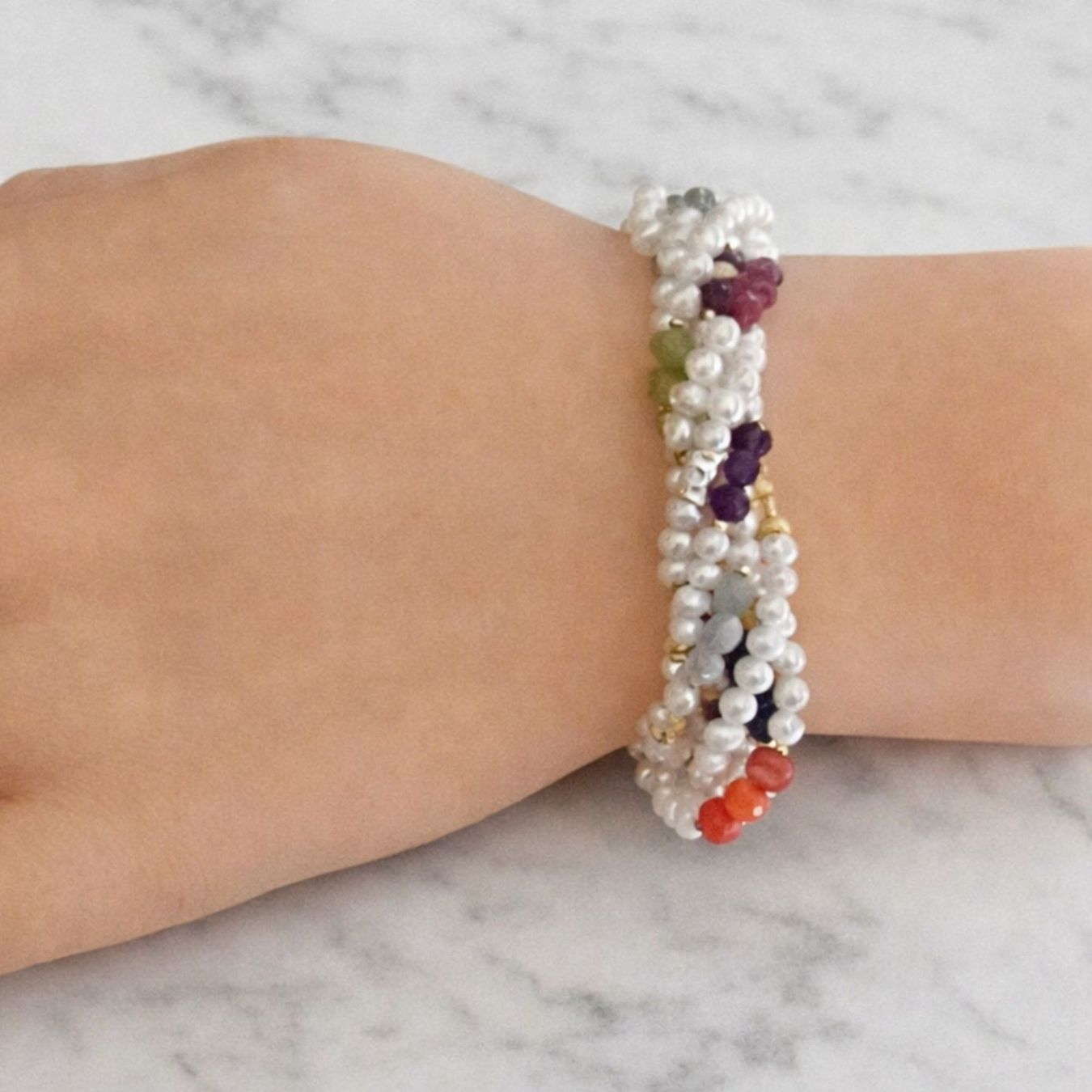 Bracelets: Statement-Perlenarmband mit Halbedelstein  - 6-reihig Unikat – Neuf avec emballage d'origine à Lütisburg par Emarra 2