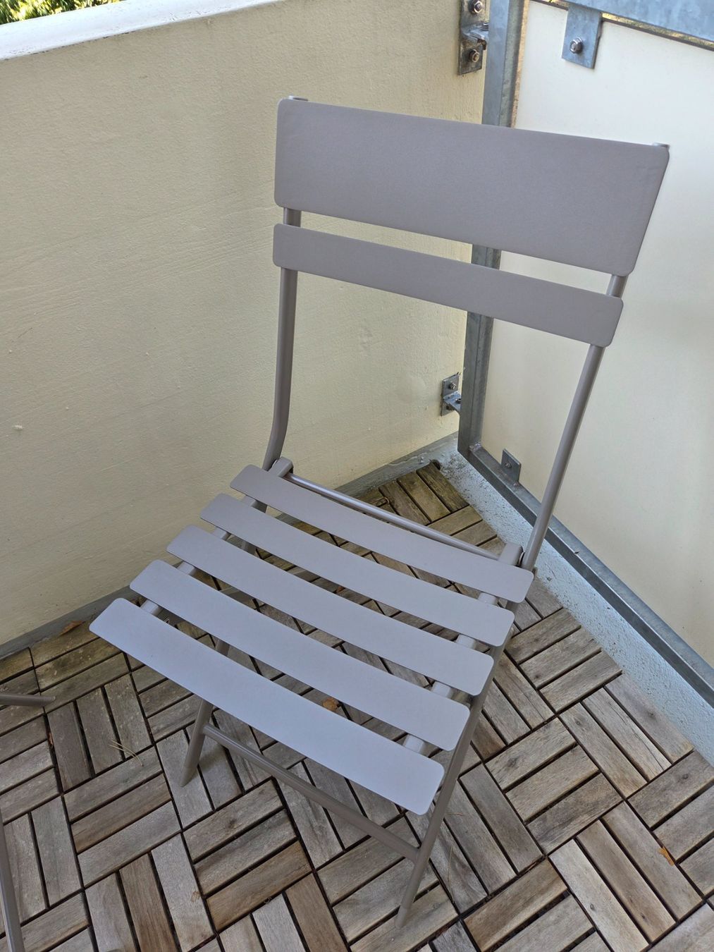 Jysk Tischset: Gartentisch Set mit Kissen – Gebraucht aus Ostermundigen von jer_5qfg 3
