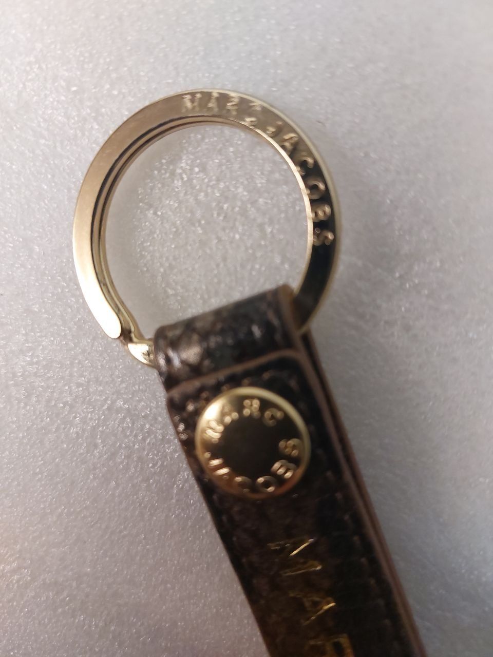 Marc Jacobs Portachiavi: Marc Jacobs snake-print leather key ring – Nuovo (secondo la descrizione) da Pambio Noranco venduto da Pol69 1