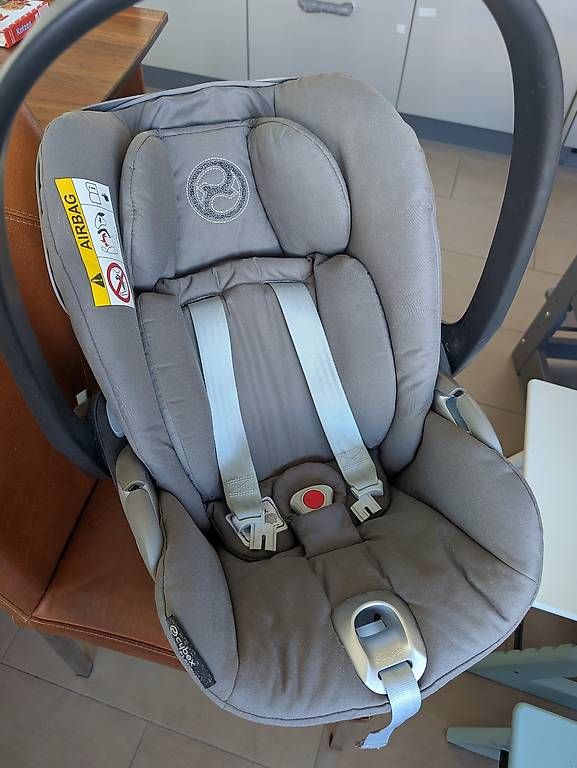 Cybex Auto-Kindersitze: Babyschale Cybex Z i-Size – Gebraucht aus Schwerzenbach von joe_h9sy