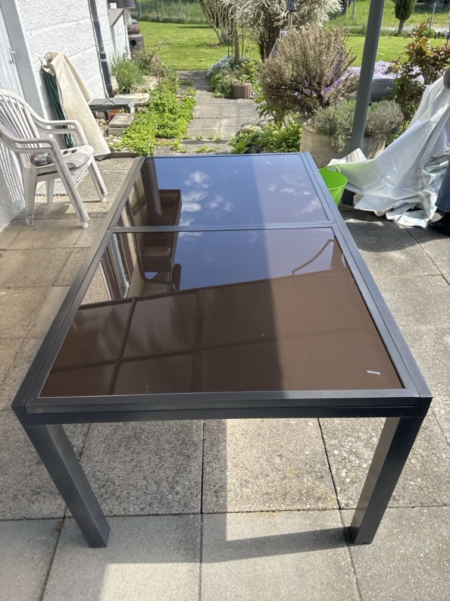 Tavoli: Ausziehbarer Gartentisch Aluminium / Glas 180–240 cm“ – Usato da Bronschhofen venduto da adl_p9fd 1