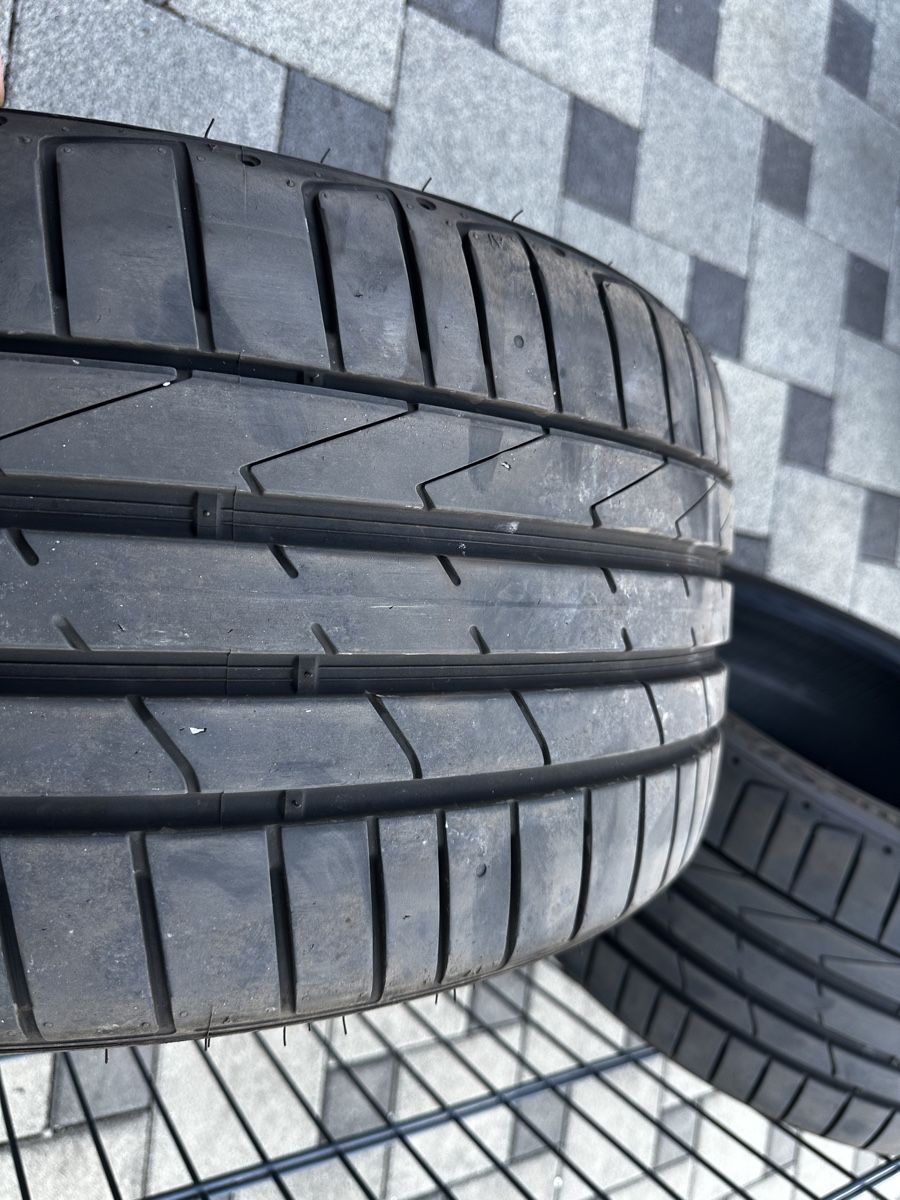 Sonstiges Fahrzeugzubehör: 255/35 R19 Hankook – Gebraucht aus Montlingen von mid_m5zn 4