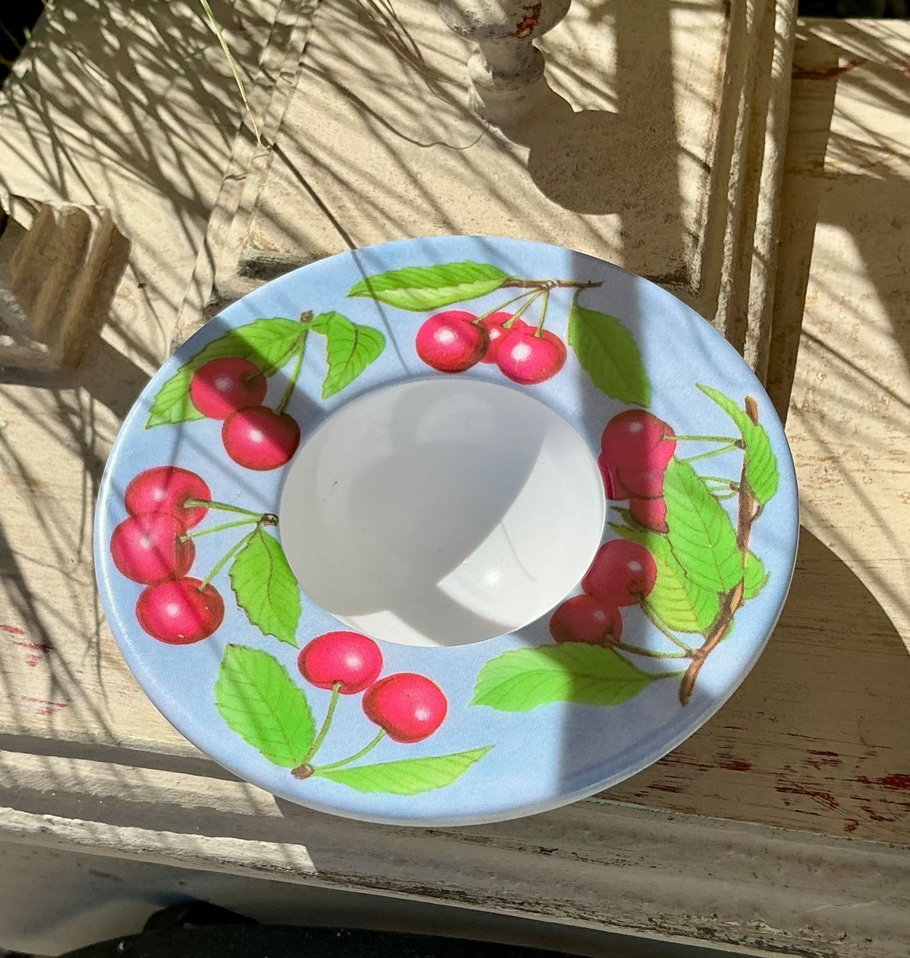 Assiettes: SÜSSES TELLERCHEN MIT KIRSCHEN – D'occasion à Zell LU par Silvermemory 3