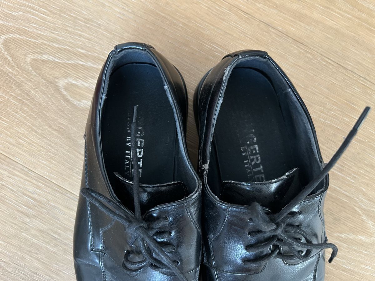 Scarpe da uomo: Elegante Herrenschuhe Grösse 41 – Usato da Lachen SZ venduto da rah_c6qj 3