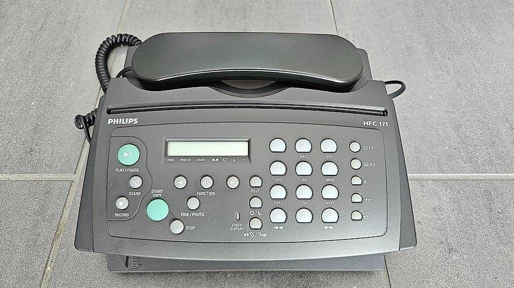 Philips Apparecchi Fax: Philips Multifunktions Telefon & Fax incl. Anrufbeantworter – Usato da Niederbipp venduto da Broker_Online