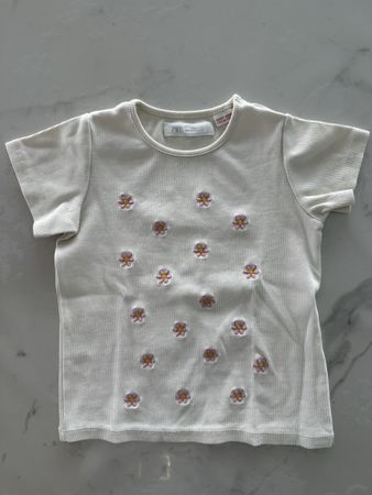 T-shirt Zara enfant fille imprimé fleurs, 6 ans, 116 cm