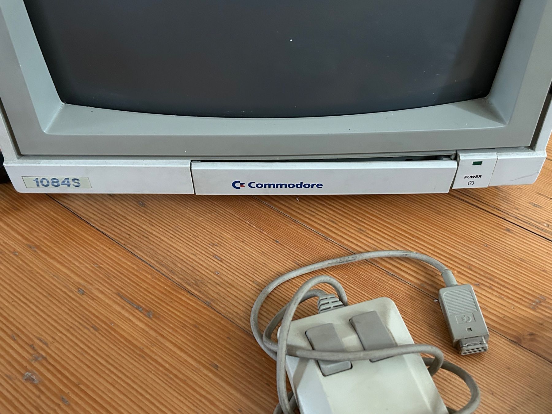 Monitor: Commodore Bildschirm 1084S – Usato da Aarau venduto da Tanichtis01 3
