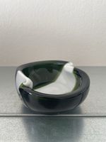 Zweifarbiges Glas-Vide-Poche. Französische Arbeit. Um 1970