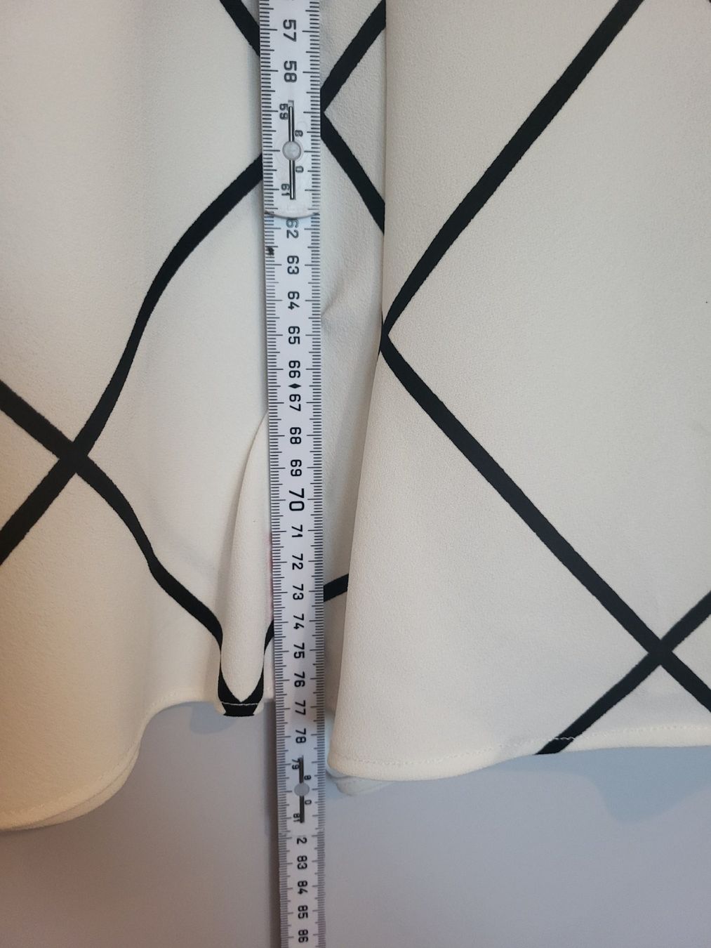 Zara Vestiti: Zara gr. L Kleid Shorts elegant – Usato da Boswil venduto da i12i 7