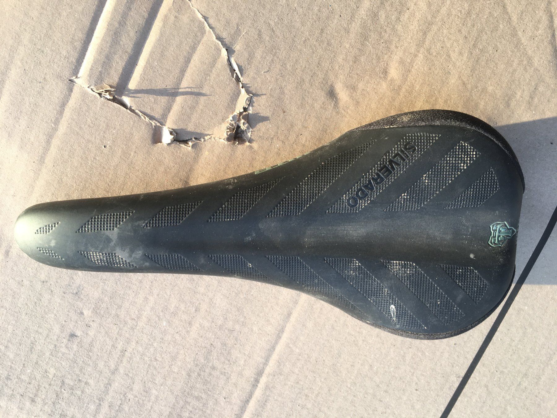 Ersatzteile: Leichte MTB-Sättel mit Carbongestell – Gebraucht aus Diemerswil von Raskolnik 3