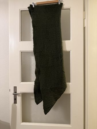 Schal in Olivgrün - perfekt für den Winter!