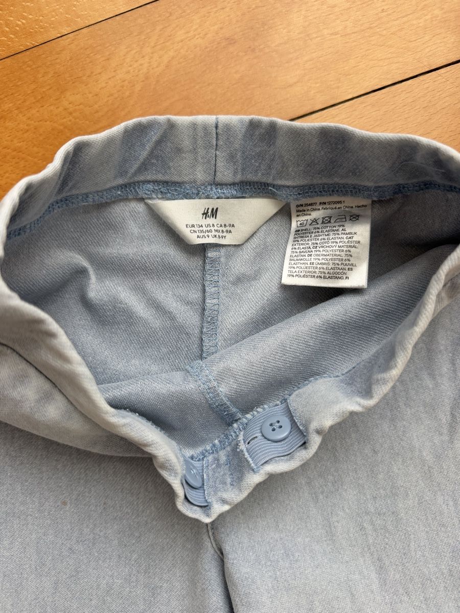 H&M Pantaloni: H&M Jeans – Usato da Solothurn venduto da Vintage87 1