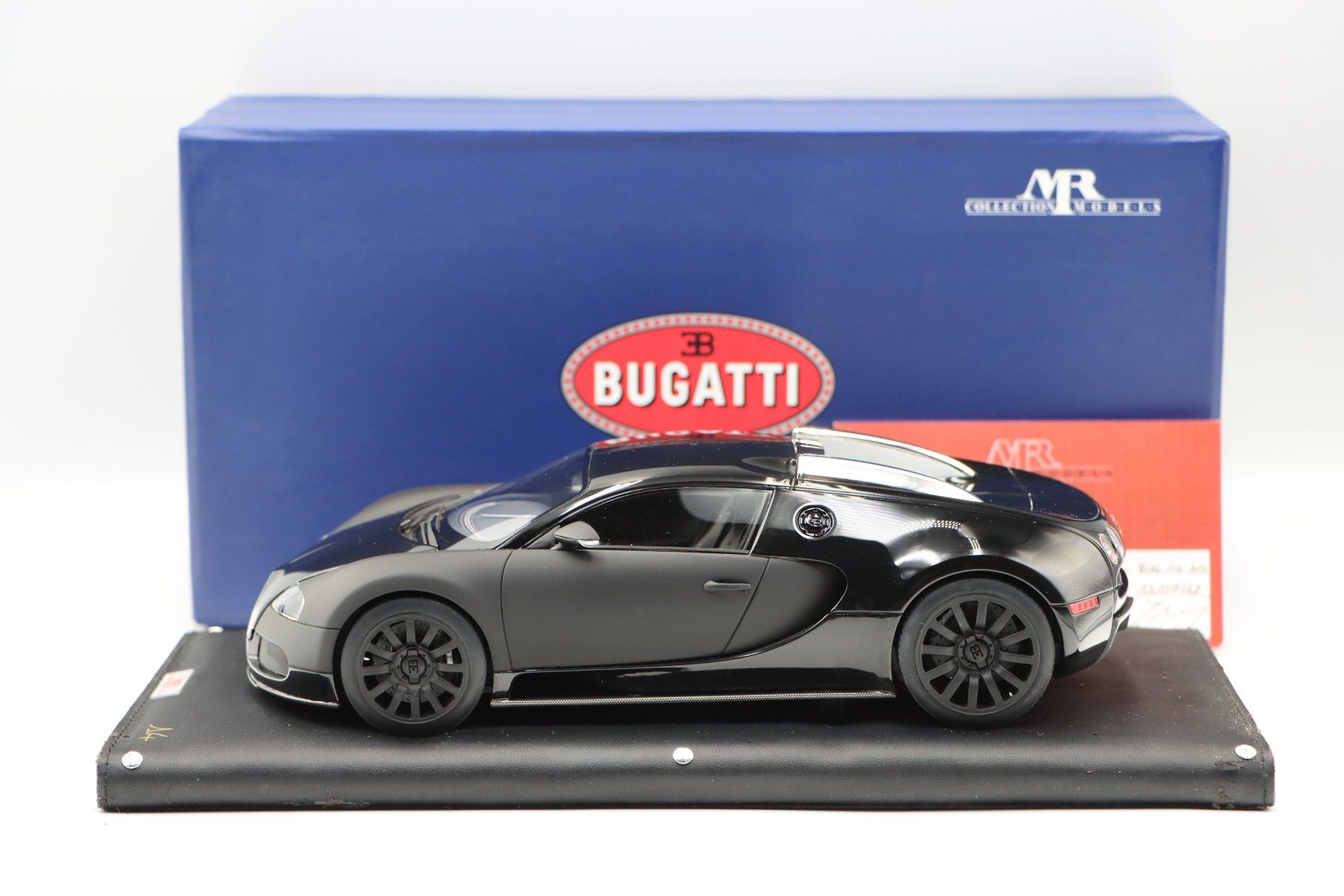Bugatti Modellini d'auto: Bugatti Veyron 16.4 1:18 MR Collection – Nuovo e nell'imballaggio originale da Bühl b.Aarberg venduto da modelldiecast