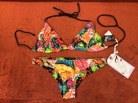 Bikini Set Iron Fist Grösse XS wendbar 2 in 1 Sweets