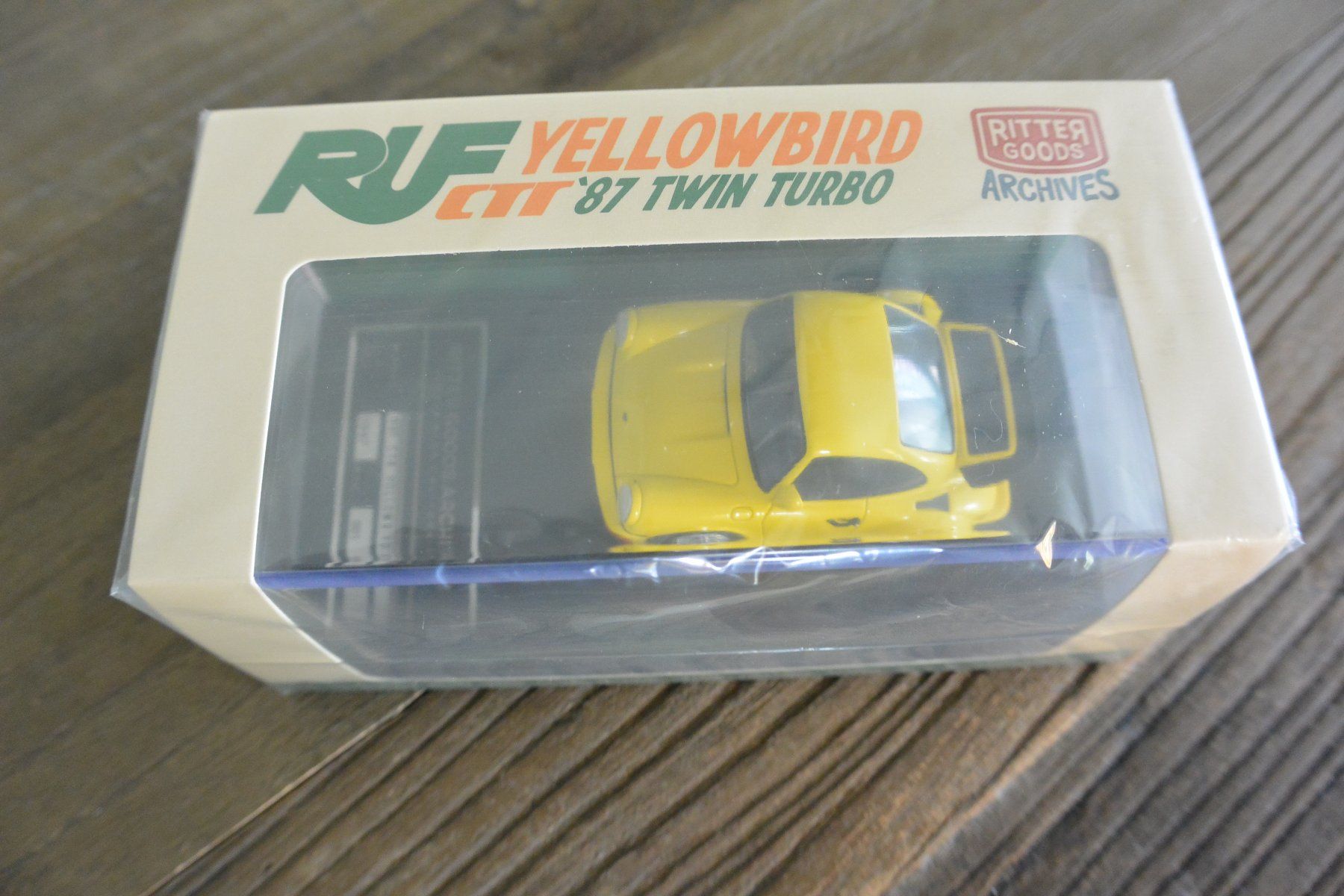 Porsche Modellini d'auto: RUF CTR YELLOW BIRD   1987   1:43 – Nuovo e nell'imballaggio originale da Laupen ZH venduto da Tremila 1
