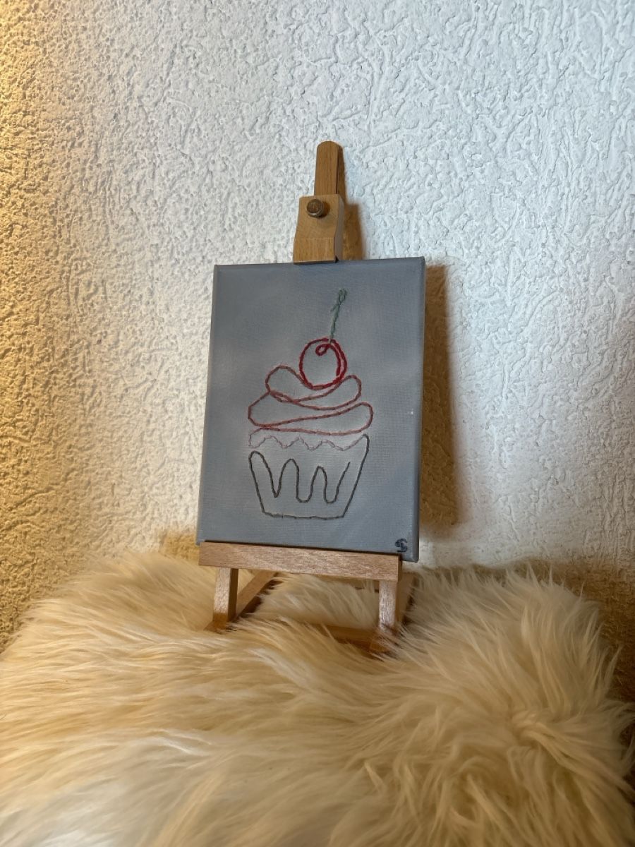Tutte le decorazioni: Toile brodée motif cupcake  – Nuovo (secondo la descrizione) da Ste-Croix venduto da choupy60