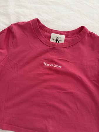 Calvin Klein T-Shirt rosa Grösse XS Damen "This is Love"