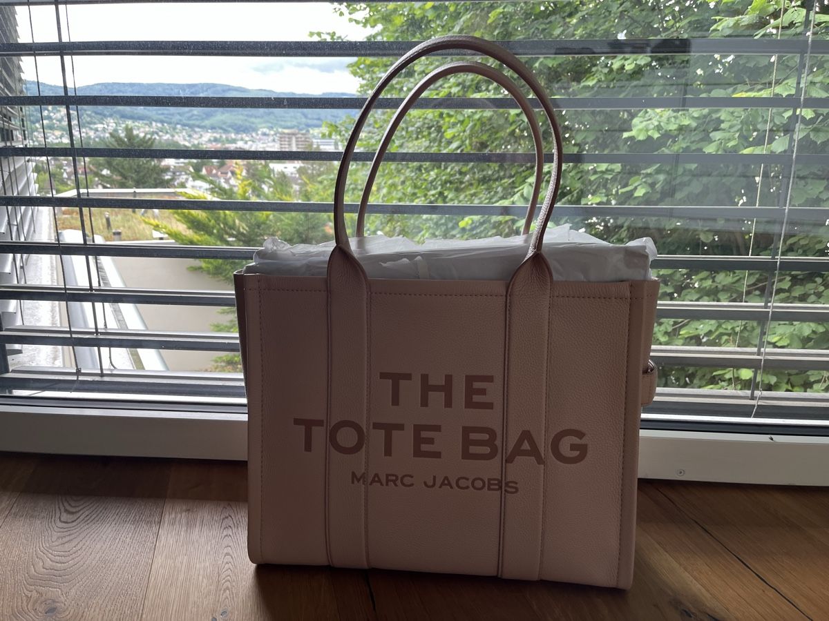 Marc Jacobs Borse: Marc Jacobs The Tote Bag Large in Rose – Nuovo e nell'imballaggio originale da Reinach BL venduto da pinklemonade